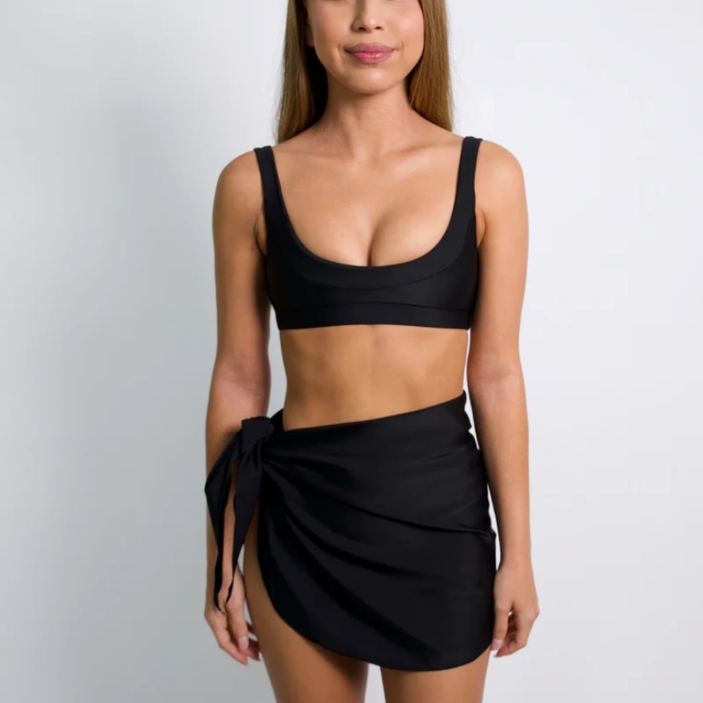 93 Play Street Black Sarong